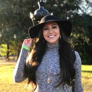 Meet your Posher, Rebecca lynn